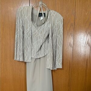 Mother of the bride dress. Size 16 worn once excellent shape.